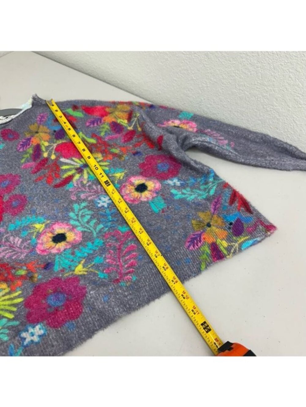 Natural Life Cashmere Like Fuzzy Mock Neck Floral Pull Over Sweater Women Medium - Picture 7 of 7